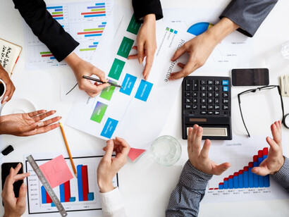 A collaborative strategy session on revenue based financing 