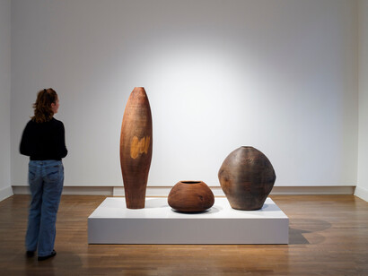 Ernst Gamperl, Contemporary craft, exhibition view. Courtesy of Museum für Kunst und Gewerbe Hamburg