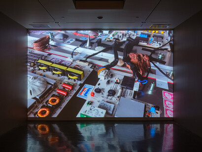 Wolfgang Tillmans, Keep movin’, exhibition view. Courtesy of Regen Projects