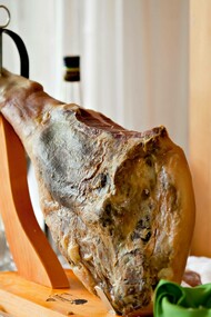 Coscia di prosciutto crudo