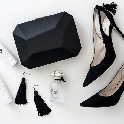 Nell’Ottocento, con la rivoluzione industriale, il lusso cominciò a diffondersi grazie alla produzione di massa, pur mantenendo un’aura di esclusività