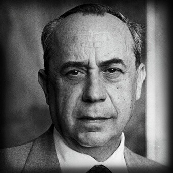 Sciascia ha usato il giallo e l’inchiesta come strumenti per denunciare le contraddizioni della società