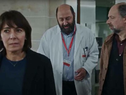 O filme começa com Fabrice Toussaint (Denis Podalydés) fazendo exames inconclusivos em Boston, nos EUA. Os médicos então o orientaram a manter uma rotina de acompanhamento em sua cidade, Paris. Já na sua cidade, ele procura o Dr. Augustin (Kad Merad) e em um bate-papo despretensioso, Toussaint se interessa pelo tema de tratamento paliativo e o médico, generoso, leva seu novo amigo para uma visita aos seus pacientes