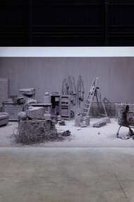 Chen Zhen, Purification Room, 2000, Veduta dell’installazione, Pirelli Hangar Bicocca, Milano, 2020 © ADAGP, Parigi. Courtesy Pirelli Hangar Bicocca, Milano, e Galleria Continua, foto Agostino Osio