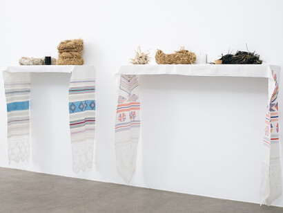 Victoria Stoian, Cel mai iubit dintre pămȃnteni (The most beloved of earthlings), exhibition view. Courtesy of Simóndi Gallery