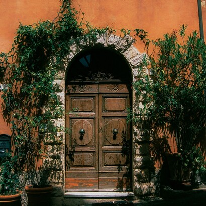 Valorizzare il Patrimonio Distante significa preservare i legami locali e non trasformare l’abitare in consumo