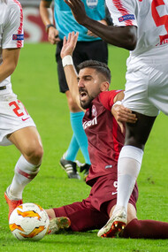 Mit einer Mischung aus Talenten, Investitionen und ambitionierten Projekten strebt das Königreich danach, sich als ernstzunehmenden Akteur im globalen Fußball zu etablieren