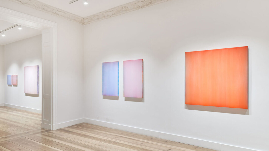 Sybille Pattscheck, Ein zusammenspiel von farbe, licht und raum, ausstellungsansicht. Mit freundlicher genehmigung der Galerie Albrecht