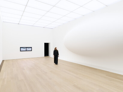 Various artists, Stillness in the storm, exhibition view. Courtesy of Voorlinden Museum