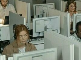 Call center. No início, creio que todos pensam que o maior desafio será resolver os problemas técnicos. No entanto, não é necessário mais de uma semana para perceber que a verdadeira habilidade é lidar com as emoções das pessoas
