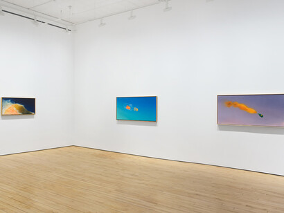 Bruce Richards, Silent sirens, exhibition view. Courtesy of James Cohan Gallery