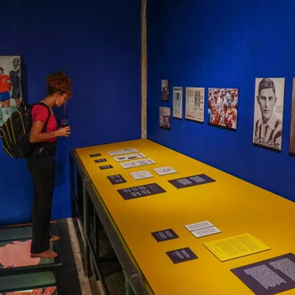 ¡Cancha brava! Fútbol sudamericano en disputa, vista de exhibición. Cortesía del Museu do Futebol