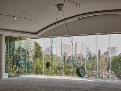 Various artists, Chapter VII, shifting grounds, exhibition view. Courtesy of OMR Gallery