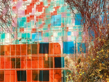 Il secondo album di Andrea Casale si intitola "A Nightwalk on a Sunny Road", pubblicato da 045records (cd, digitale e vinile) e prodotto da Francesco Ambrosini (alias Duck Chagall) del collettivo psichedelico C+C=Maxigross