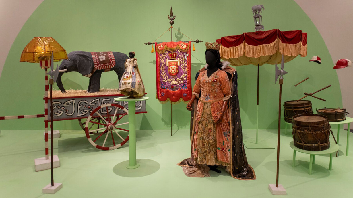 Trabajo de carnaval, vista de exhibición. Cortesía de Pinacoteca