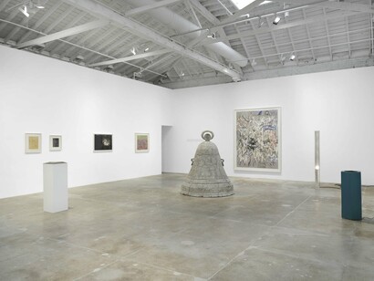 Various artists, Casting a glance: dancing with Smithson, exhibition view. Courtesy of Marian Goodman Gallery 
