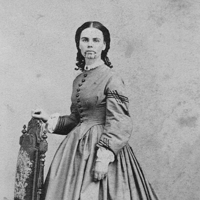 Dopo essere stata ritrovata dal fratello Lorenzo, Olive tornò nella società bianca, ma portò sempre con sé i traumi della cattività