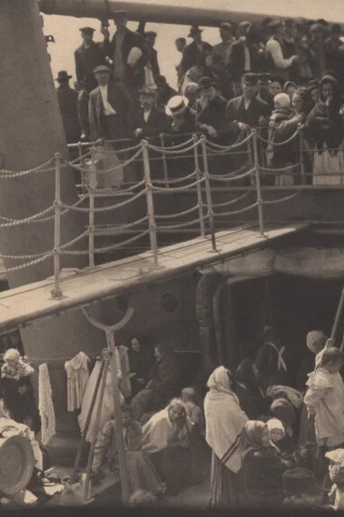 Alfred Stieglitz, The steerage (detail), 1907. Courtesy of Robert Mann Gallery