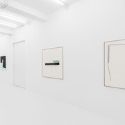 Diet Sayler y Nelo Vinuesa, Intersticio, vista de exhibición. Cortesía de Galería Casado Santapau