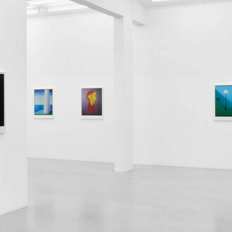 João Maria Gusmão, Day for night. Clownwork and a pale horse, ausstellungsansicht. Mit freundlicher genehmigung der Sies + Höke Galerie