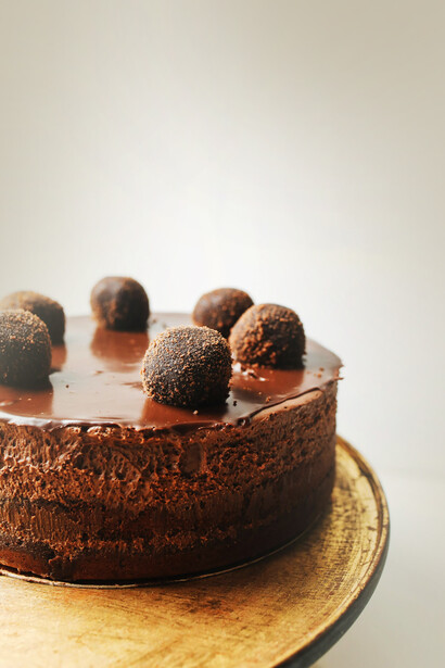 Torta al cioccolato. Differenze e similitudini tra la Setteveli palermitana e l'originale: un viaggio nel mondo del cioccolato