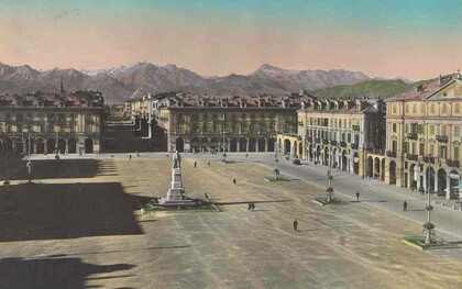 Cuneo, piazza Duccio Galimberti, Italia, cartolina del 1953 
