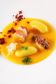 Fabada del Restaurante El Retiro, de Pancar-Llanes (Asturias). Cocina típica asturiana con toques de autor