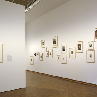 Smile! How the smile came into photography, exhibition view. Courtesy of Museum Ludwig