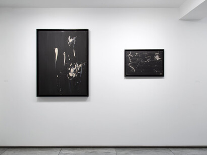 Jean Degottex, Au-delà du signe (1957-1964), vue d'exposition. Avec l’aimable autorisation de la Galerie Kamel Mennour