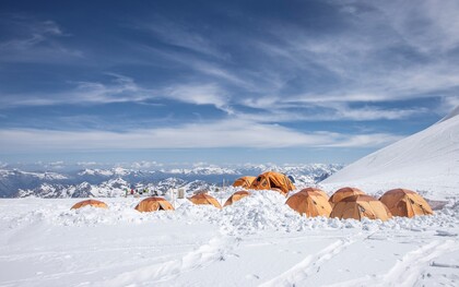 La missione Follow the Ice – La memoria dei ghiacci sul Grand Combin nasce per ascoltare ciò che i ghiacciai raccontano del nostro passato climatico. Massiccio Grand Combin, Svizzera
