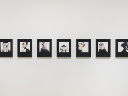 Joy Gregory, Catching flies with honey, exhibition view. Courtesy of Whitechapel Gallery 