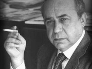 Nelle sue opere ha indagato il potere, la giustizia e la verità con sguardo critico e razionale