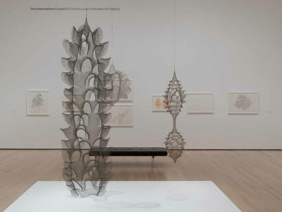Ruth Asawa, A retrospective, exhibition view. Courtesy of MoMA
