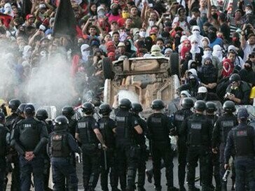Mejorar los ingresos de los más pobres y desfavorecidos, garantizar el acceso universal y asequible a la salud, la educación y otros servicios sociales de calidad. Manifestación en Brasilia, noviembre 2016, Brasil