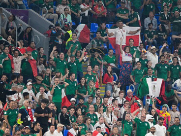 Hinchada mexicana en el Mundial de Fútbol de 2022. A pesar de los cambios en el formato del torneo y de los crecientes costos para asistir a los estadios, los hinchas siguen viendo el Mundial como una celebración única que los convoca cada cuatro años