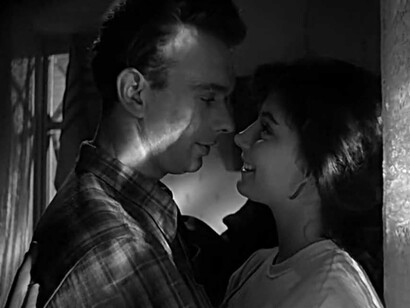 Verónika y Boris encarnan la pureza del amor juvenil interrumpido por la brutal irrupción de la guerra