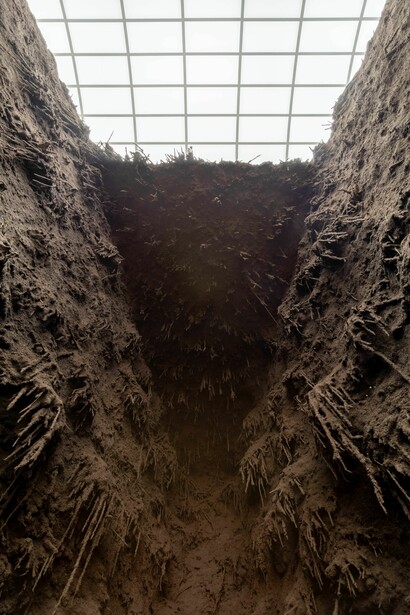 Delcy Morelos, Madre, exhibition view. Courtesy of Hamburger Bahnhof