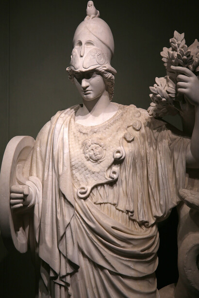 Estatua de Atenea (ca. 140-180 d. C., detalle)