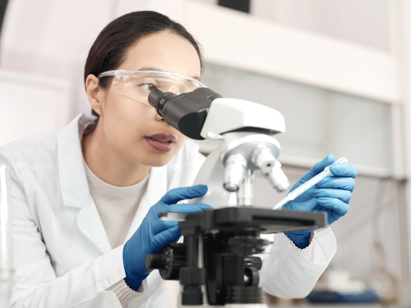 Can water store information? Meer