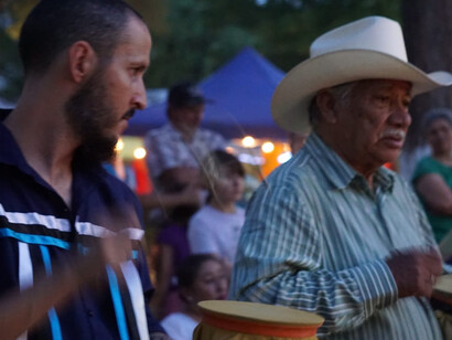 Cantos y danzas sociales, Casas Grandes, Chihuahua, México. Fotografía: Facebook Nación N'dee/N'nee/Ndé