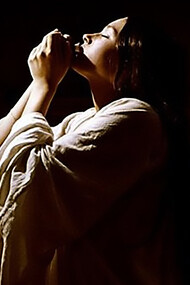 Juliet drinking the poison