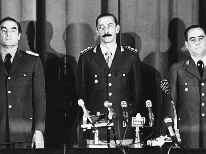 Bajo la conducción económica de José Alfredo Martínez de Hoz, la dictadura aplicó un programa de liberalización financiera que transformó la estructura productiva argentina