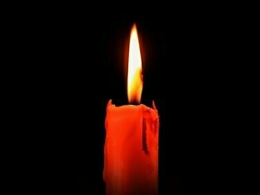 Dos que ainda relembram a paz nos tempos de ódio e conflito néscio, ordenado por néscios emplumados e trompeteando vitórias imperiais e absolutas, muitos são os vates nas modas de todos os tempos… 