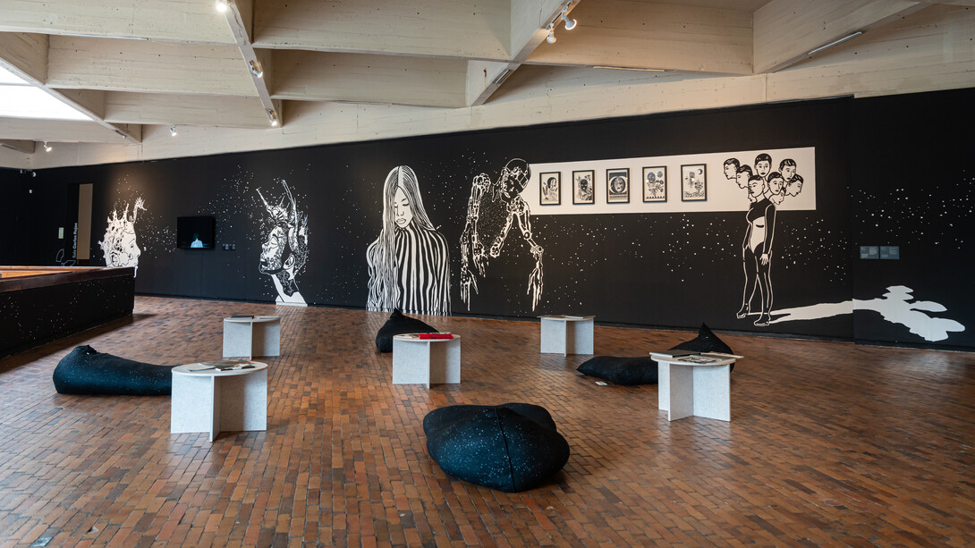 María Isabel Rueda, El oráculo de la noche, vista de exhibición. Cortesía del MAMBO