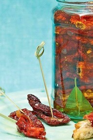 Cheat Sun-Dried Tomatoes in a jar