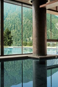 Lefay Resort & SPA Dolomiti Pinzolo, indoor-outdoor pool