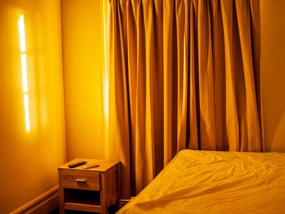 Brad Rimmer, Chase the ace, Koorda hotel winter 2022 (detail), 2023. Courtesy of Art Collective WA