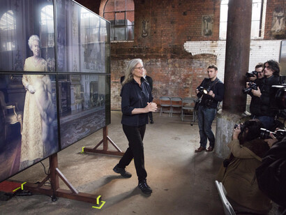 Annie Leibovitz and Sergio P. Ermotti, Group CEO UBS WOMEN New Portraits exhibition commissioned by UBS © Martin Ruetschi 