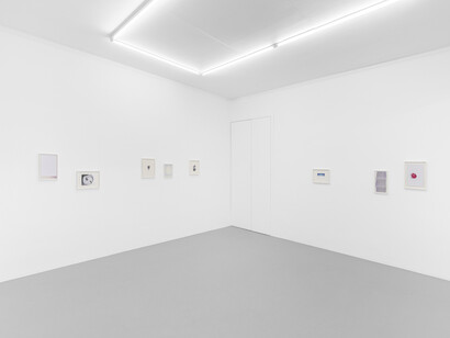 Guðný Rósa Ingimarsdóttir, Fingers in a red state but not yet bleeding, exhibition view. Courtesy of Irène Laub 