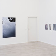 Peter Piller, Bürgerliche dämmerung (Civil twilight), exhibition view. Courtesy of Galerie Barbara Wien